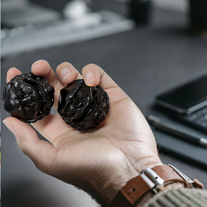 Chinese Black Sandalwood Carve - Art Craft Easter recension och pris